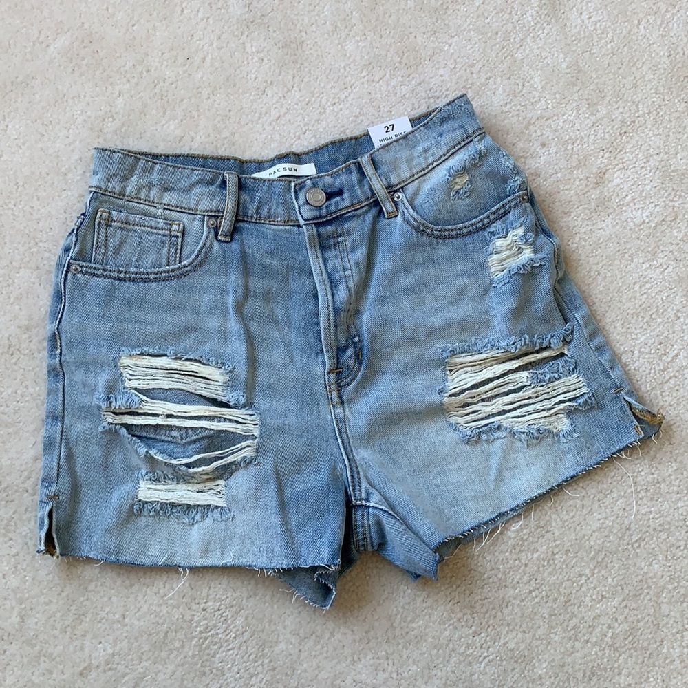High Rise/High waisted Ripped Shorts - Picture 3 of 9